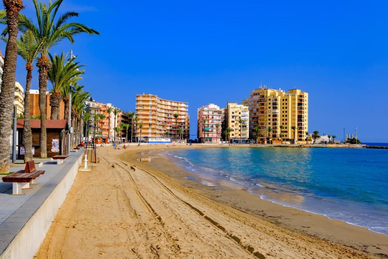 Holiday Royal Suite Concordia Torrevieja Exterior photo
