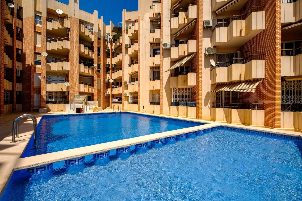 Holiday Royal Suite Concordia Torrevieja Exterior photo
