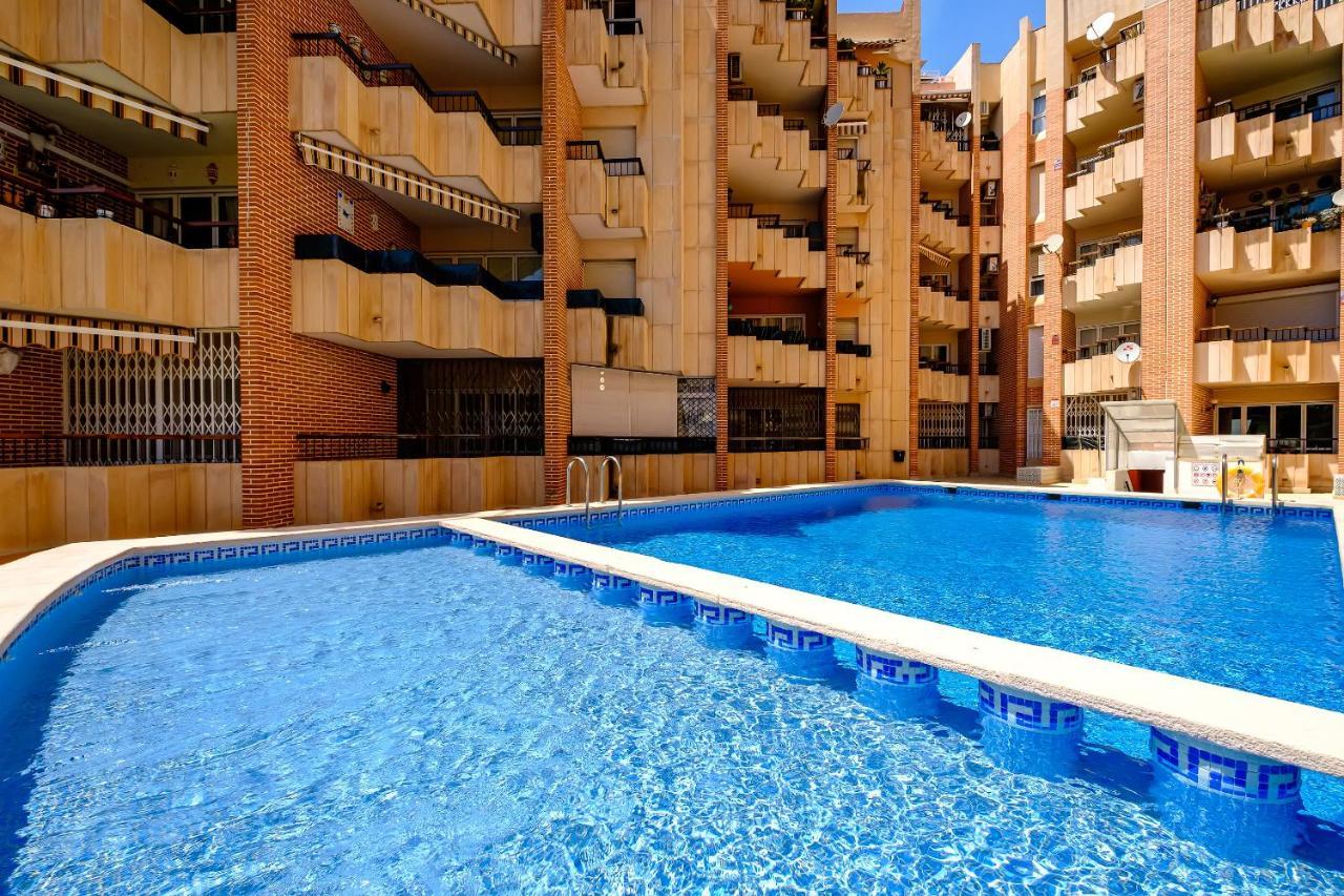 Holiday Royal Suite Concordia Torrevieja Exterior photo