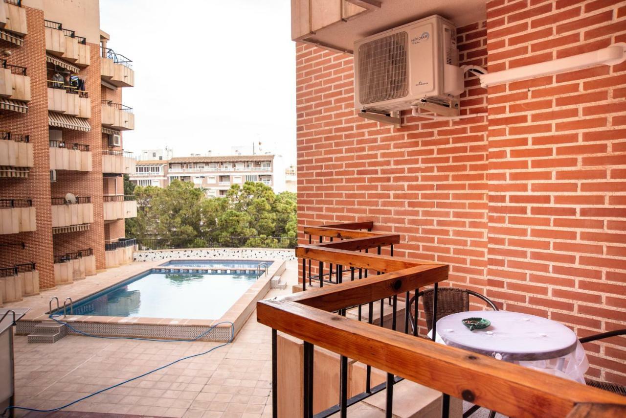 Holiday Royal Suite Concordia Torrevieja Exterior photo