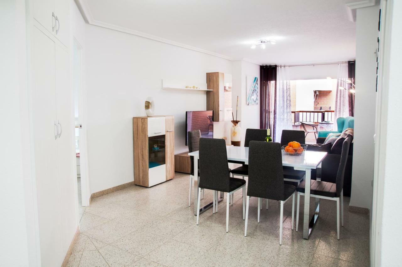 Holiday Royal Suite Concordia Torrevieja Exterior photo