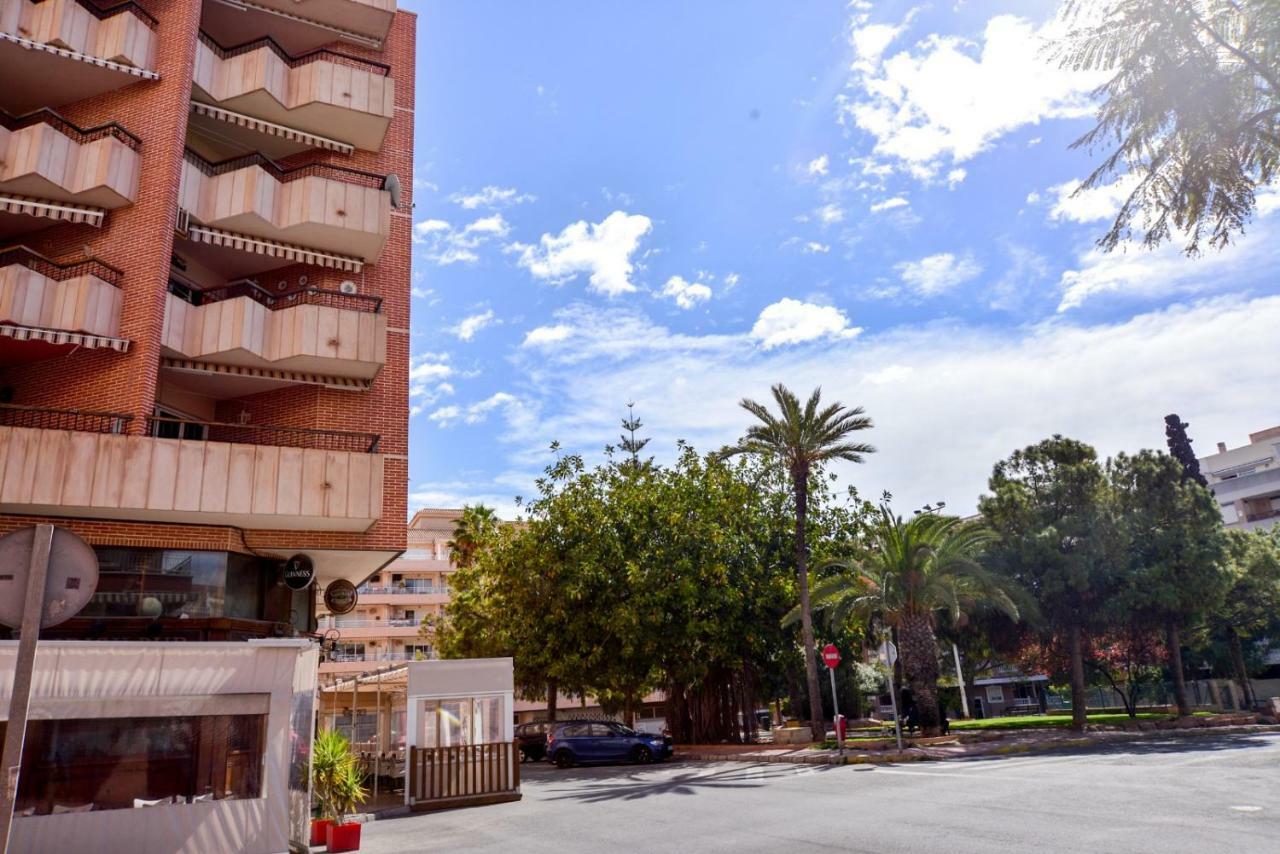 Holiday Royal Suite Concordia Torrevieja Exterior photo